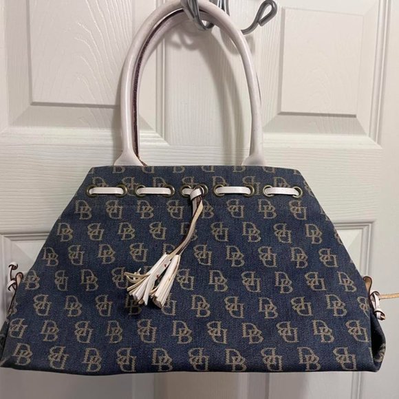 Dooney & Bourke | Bags | Dooney Bourke Structured Top Handle Tote ...